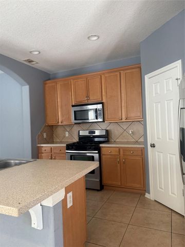 10914 Overland Trail Drive, Richmond, TX 77406