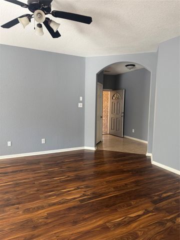 10914 Overland Trail Drive, Richmond, TX 77406