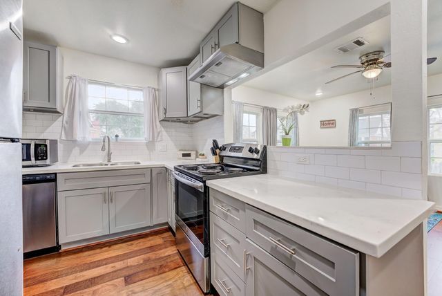 2720 Truxillo Street 4, Houston, TX 77004