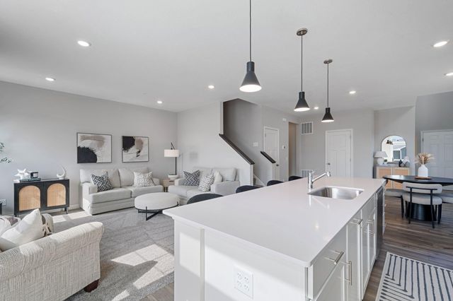 441 Murray Hill Way, Waconia, MN 55387