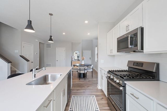 441 Murray Hill Way, Waconia, MN 55387