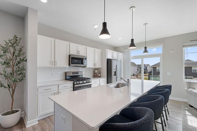 441 Murray Hill Way, Waconia, MN 55387