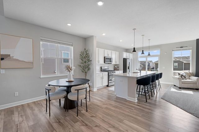 441 Murray Hill Way, Waconia, MN 55387