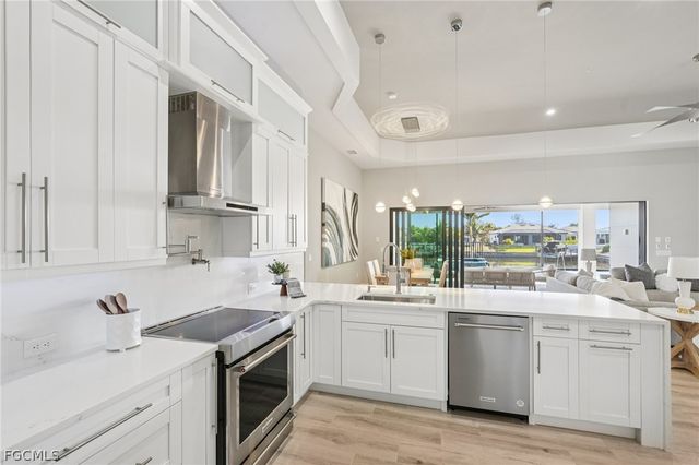 4127 Oasis BLVD, Cape Coral, FL 33914