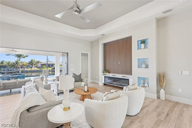 4127 Oasis BLVD, Cape Coral, FL 33914