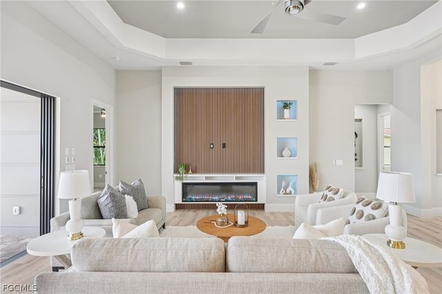 4127 Oasis BLVD, Cape Coral, FL 33914