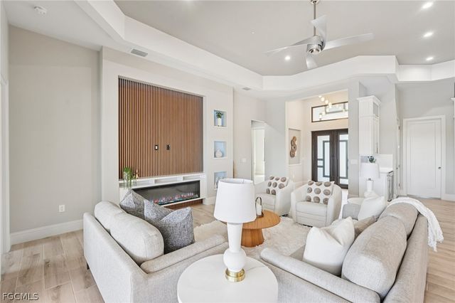 4127 Oasis BLVD, Cape Coral, FL 33914