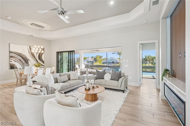 4127 Oasis BLVD, Cape Coral, FL 33914