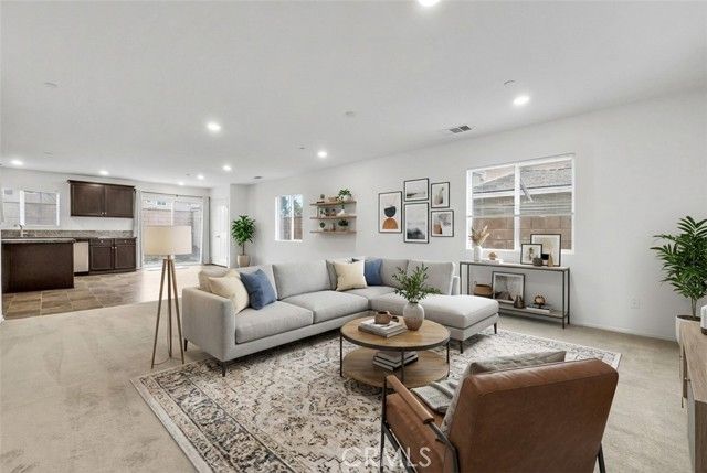 6335 Casey, Fontana, CA 92336