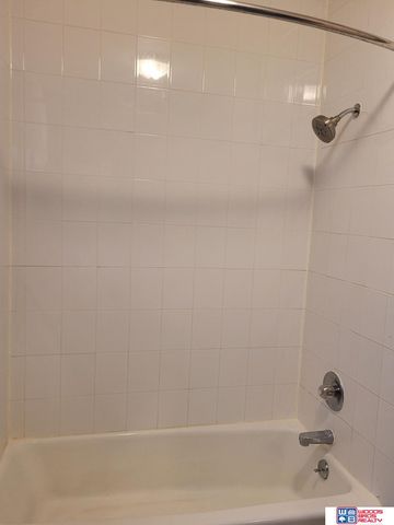 807 N 2nd Street, Seward, NE 68434