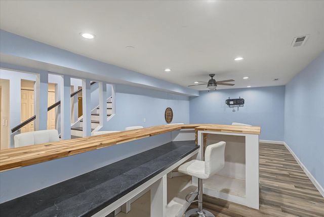 1511 E Groves Drive, Ozark, MO 65721