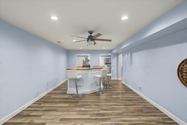 1511 E Groves Drive, Ozark, MO 65721
