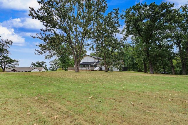 1511 E Groves Drive, Ozark, MO 65721
