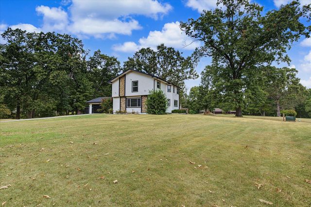 1511 E Groves Drive, Ozark, MO 65721