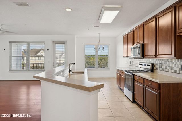 13364 BEACH Boulevard 436, Jacksonville, FL 32224