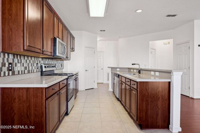 13364 BEACH Boulevard 436, Jacksonville, FL 32224