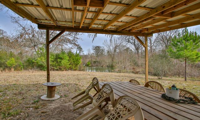 495 Pinecrest Drive, Point Blank, TX 77364