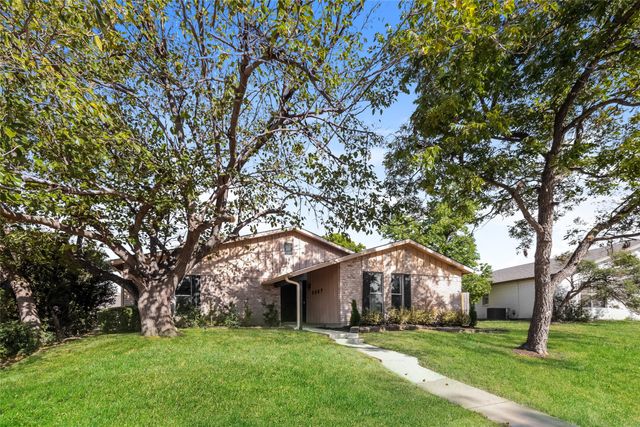 5037 Collingwood Drive, Garland, TX 75043