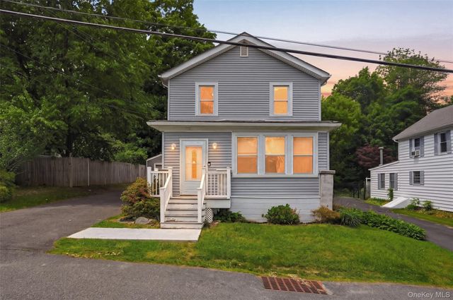 18 Saint Joseph Place, New Windsor, NY 12553