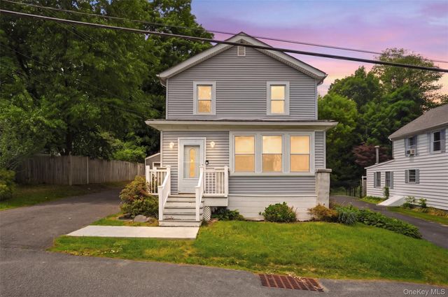 18 Saint Joseph Place, New Windsor, NY 12553