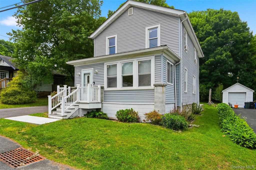 18 Saint Joseph Place, New Windsor, NY 12553