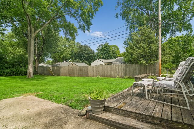 2102 George Street, Rolling Meadows, IL 60008