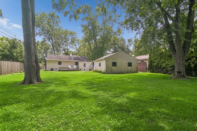 2102 George Street, Rolling Meadows, IL 60008