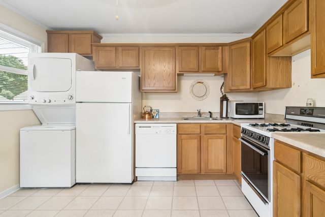 2102 George Street, Rolling Meadows, IL 60008