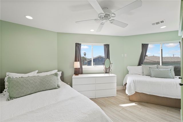 1923 S 11th St 16, Port Aransas, TX 78373