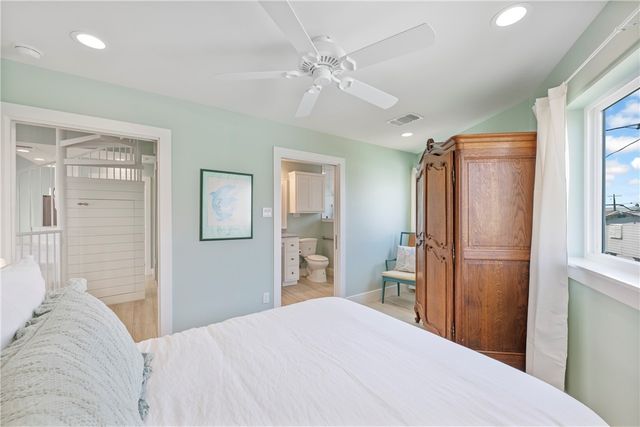 1923 S 11th St 16, Port Aransas, TX 78373