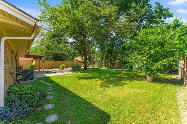 518 Southlake Drive, Forney, TX 75126