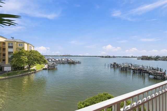 399 150TH AVENUE 205, Madeira Beach, FL 33708