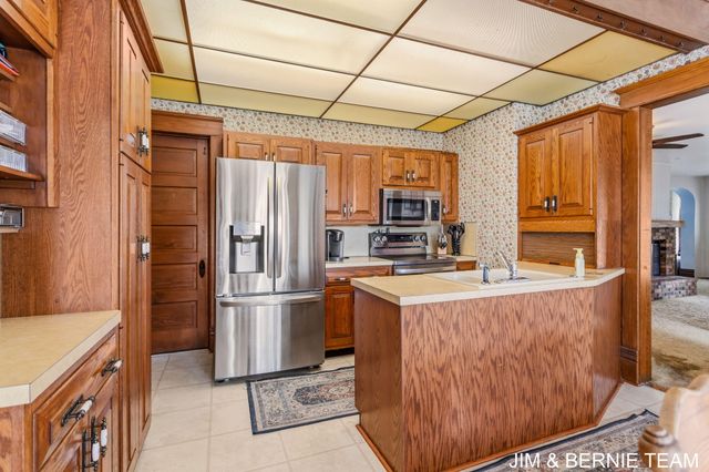 3185 104th Avenue, Holland Twp, MI 49464