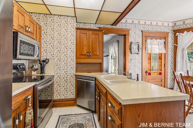 3185 104th Avenue, Holland Twp, MI 49464
