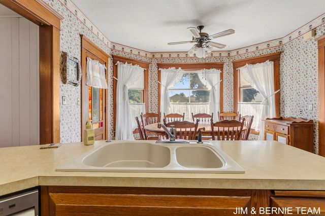 3185 104th Avenue, Holland Twp, MI 49464