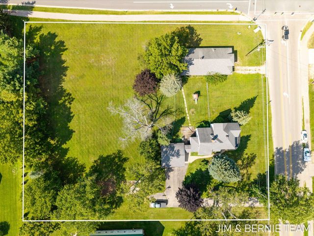 3185 104th Avenue, Holland Twp, MI 49464