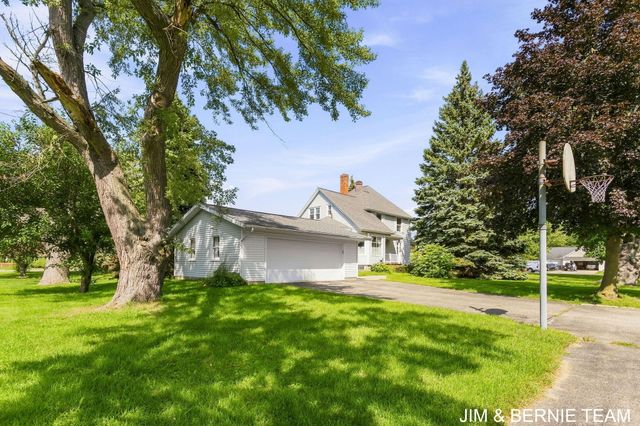 3185 104th Avenue, Holland Twp, MI 49464