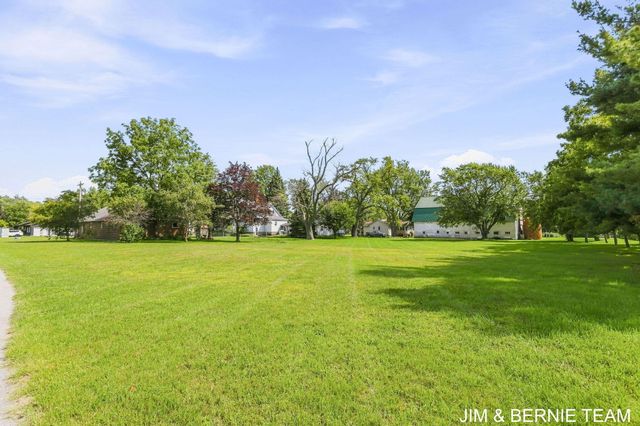 3185 104th Avenue, Holland Twp, MI 49464