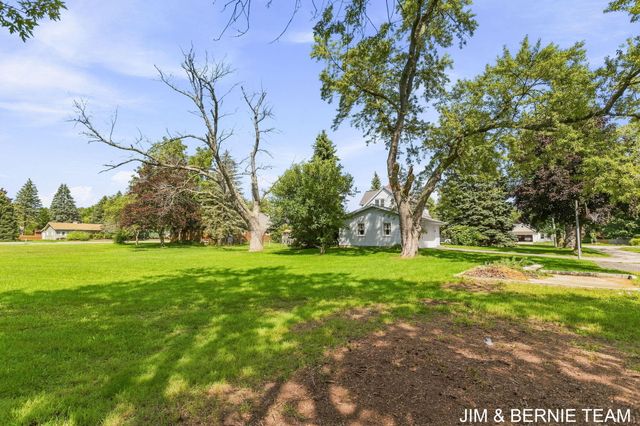 3185 104th Avenue, Holland Twp, MI 49464