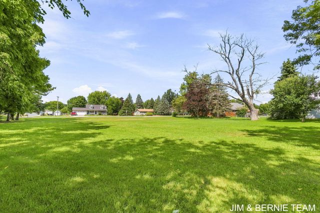 3185 104th Avenue, Holland Twp, MI 49464