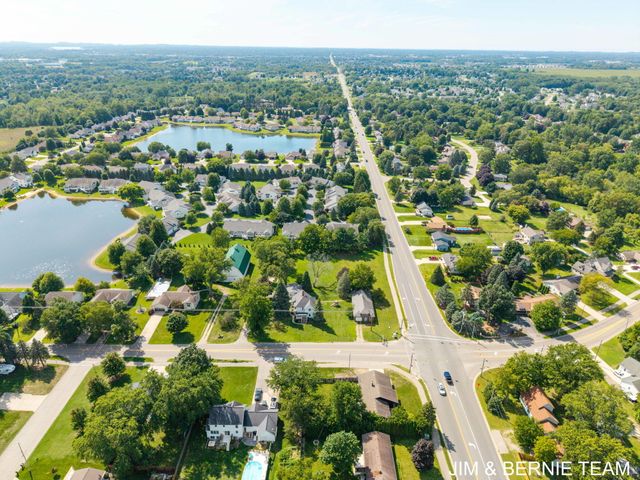 3185 104th Avenue, Holland Twp, MI 49464