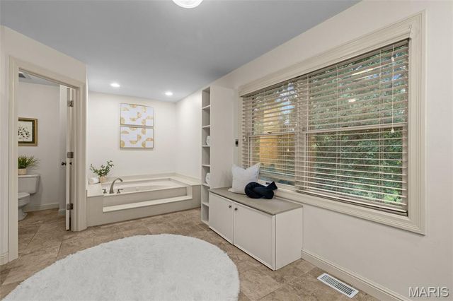 13314 Tree Top View Court, St Louis, MO 63141