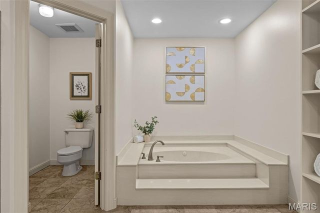 13314 Tree Top View Court, St Louis, MO 63141
