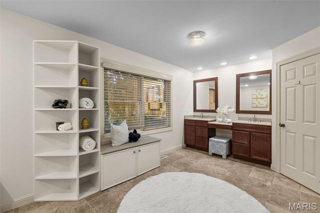 13314 Tree Top View Court, St Louis, MO 63141