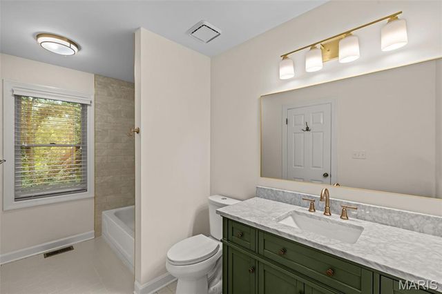 13314 Tree Top View Court, St Louis, MO 63141
