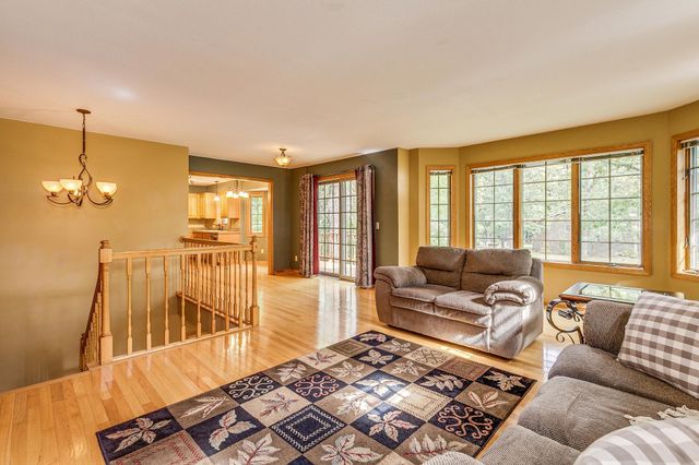 38404 Gerald Avenue, North Branch, MN 55056