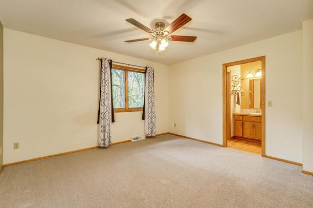 38404 Gerald Avenue, North Branch, MN 55056
