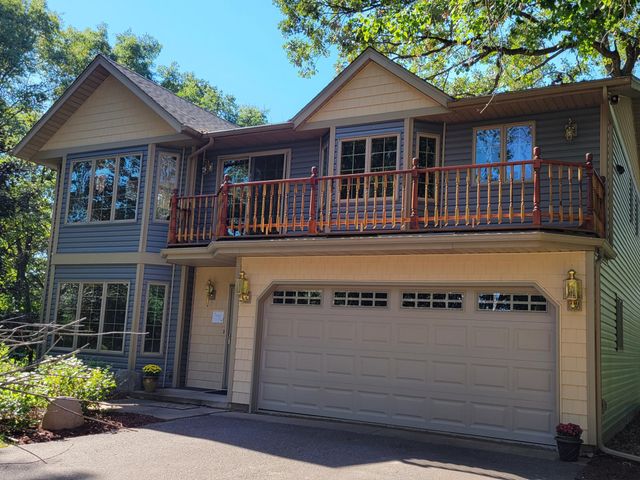 38404 Gerald Avenue, North Branch, MN 55056