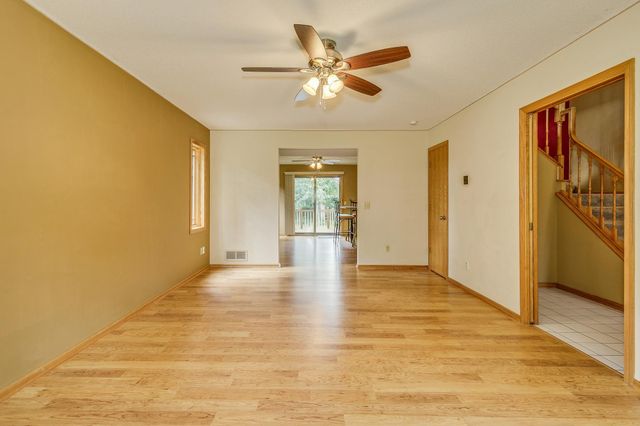 38404 Gerald Avenue, North Branch, MN 55056