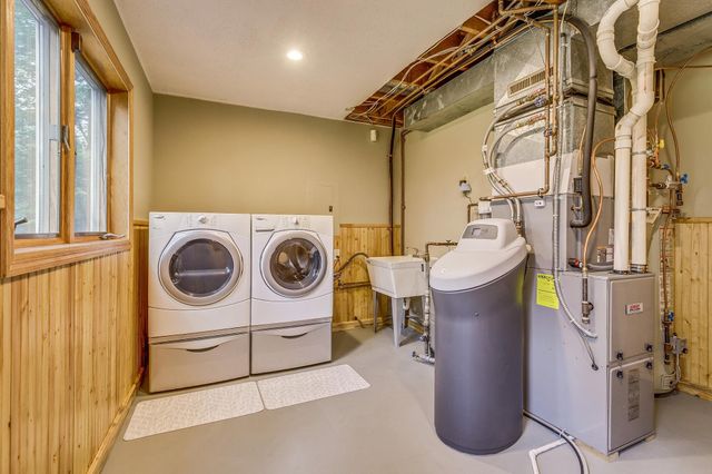 38404 Gerald Avenue, North Branch, MN 55056